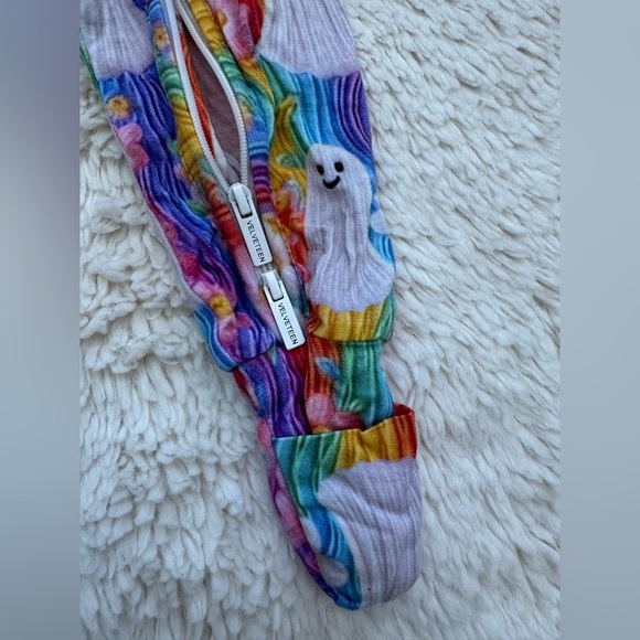 Girls Velveteen by Bunny Knots fall pajamas - Picture 3 of 6